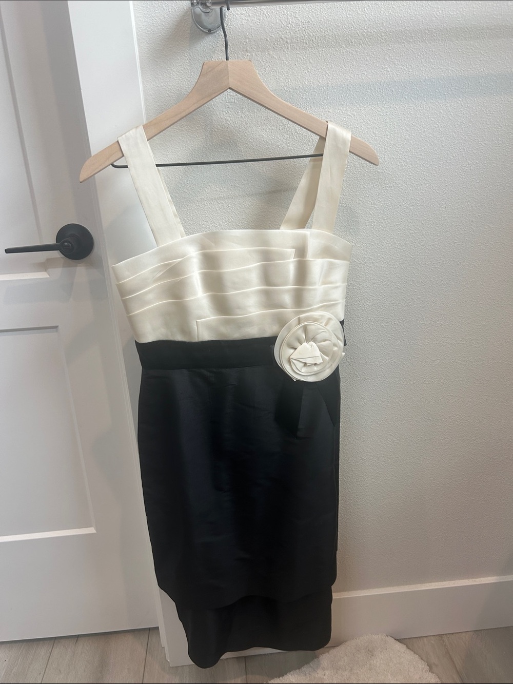 Tahari Cream and Black Sleeveless Midi Dress with Rosette Detail
